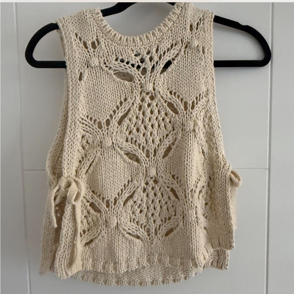 Zara Cream crochet Sleeveless Top